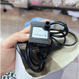 Máy bơm tạo thác nước mini  2.5W