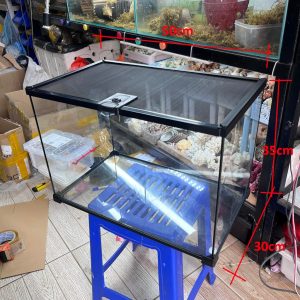 Chuồng kính 4ly kích thước nhiều kích thước khung nhựa