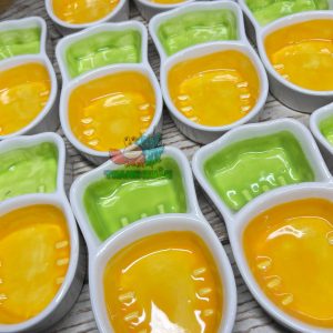 Bát 2 ngăn hình cà rốt đựng nước uống cho ốc mượn hồn