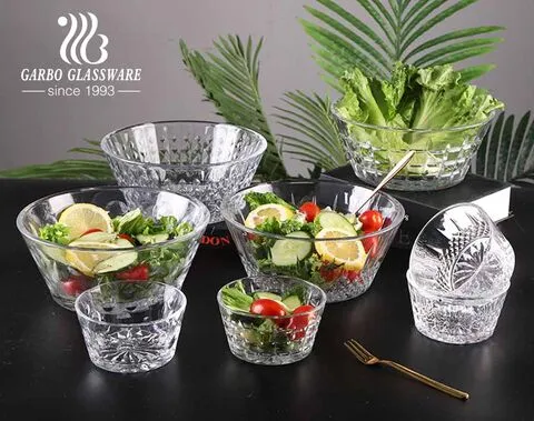 Chất liệu thủy tinh cao cấp kết hợp công nghệ hiện đại nâng tầm không gian bếp