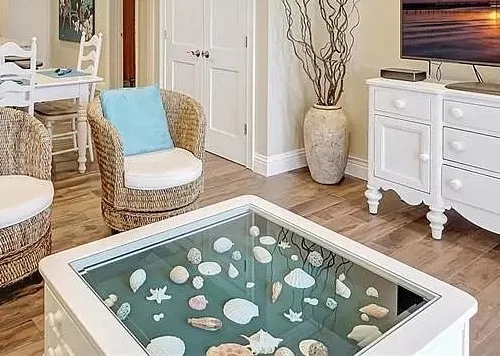 Cách trưng bày vỏ ốc pha lê tinh tế trong không gian hiện đại