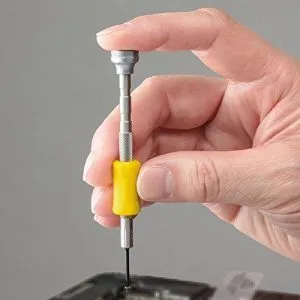 Tầm quan trọng của việc bảo vệ linh kiện nhỏ trong kỹ thuật chính xác